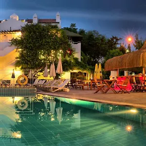 Otel Golden Gate, Kuşadası